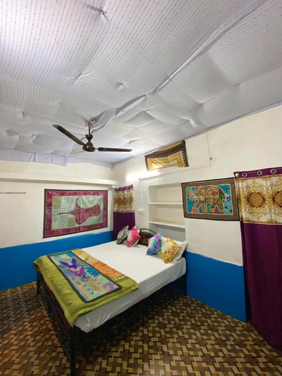 Mirvana Guest House Jaisalmer Buitenkant foto