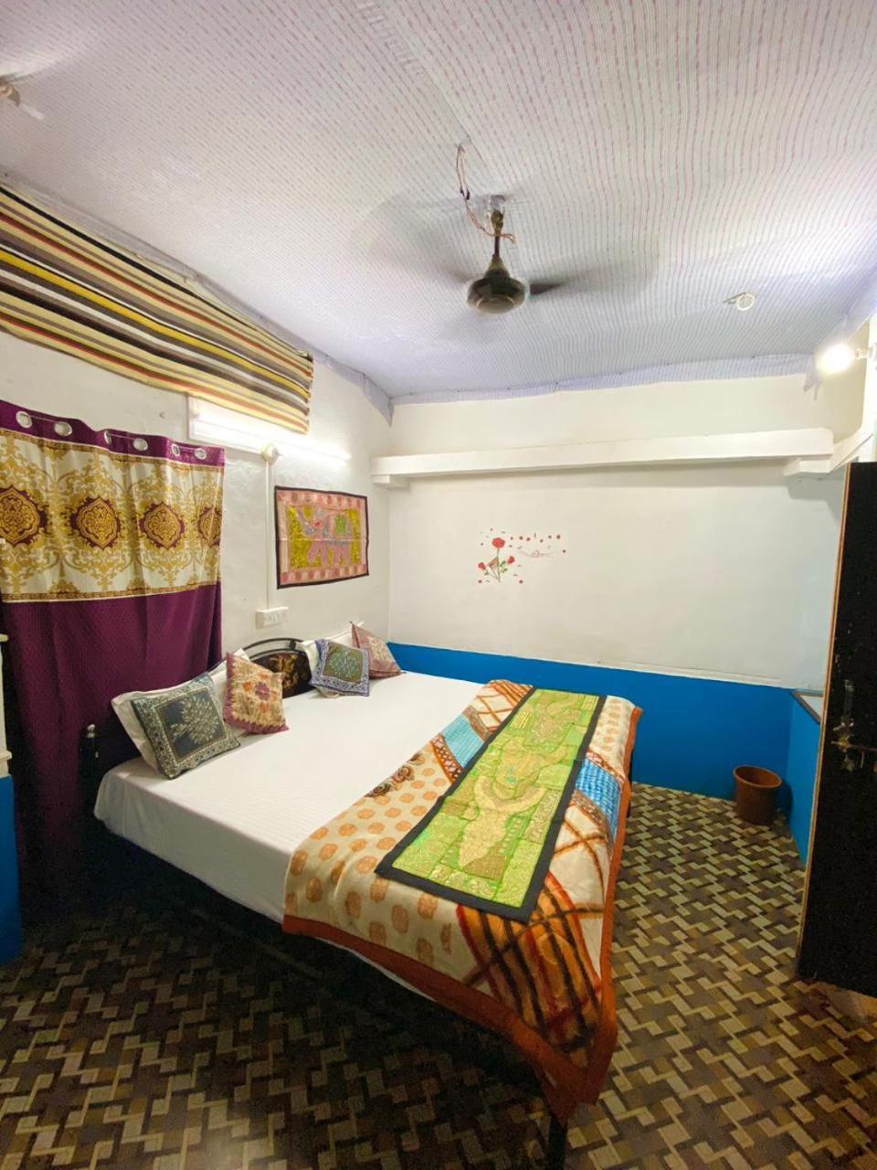 Mirvana Guest House Jaisalmer Buitenkant foto