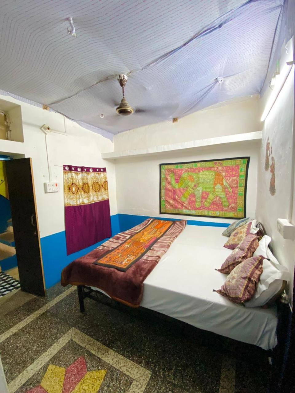 Mirvana Guest House Jaisalmer Buitenkant foto