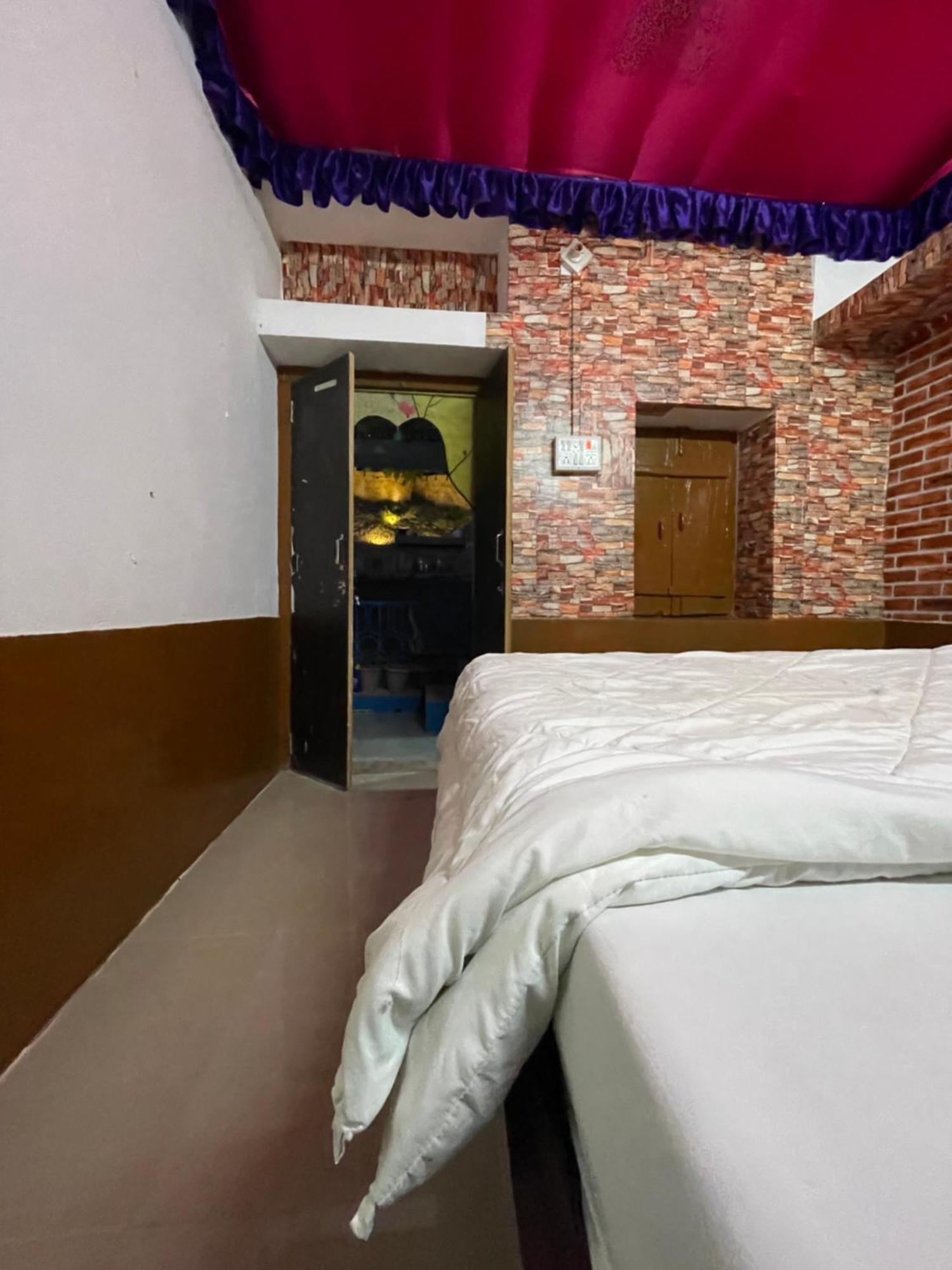 Mirvana Guest House Jaisalmer Buitenkant foto