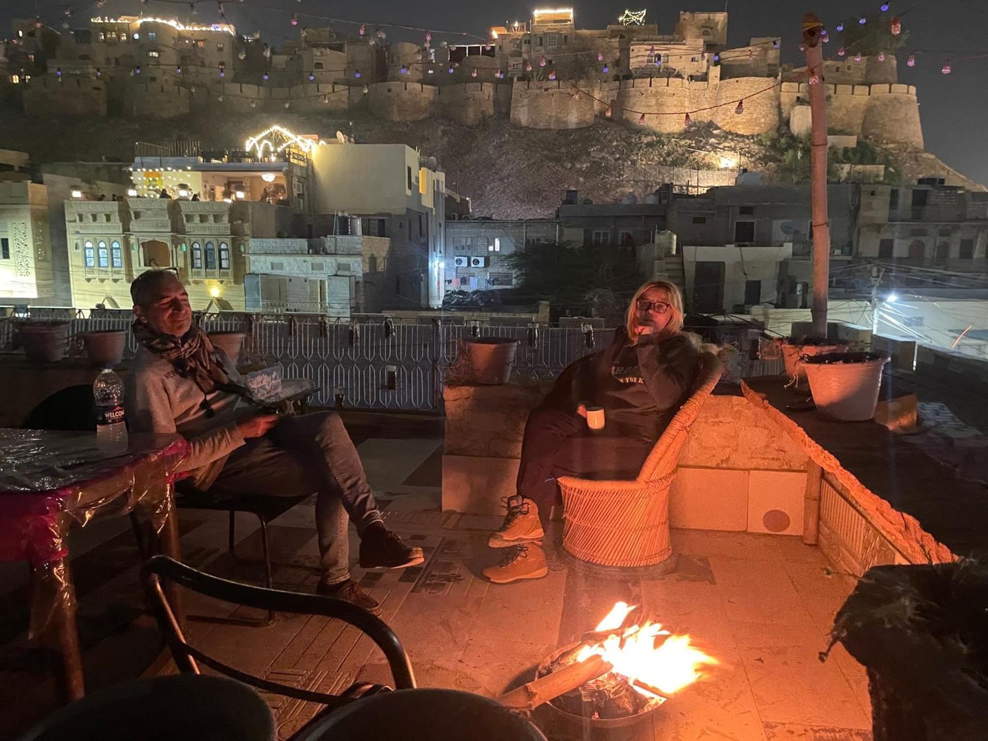 Mirvana Guest House Jaisalmer Buitenkant foto
