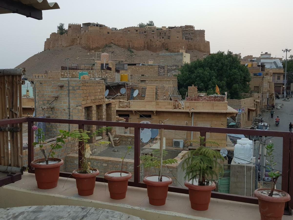 Mirvana Guest House Jaisalmer Buitenkant foto